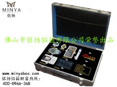 订制铝合金仪器仪表箱、仪器仪表包装箱YQ031找佛山佲扬厂家