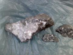 大量求购白色、灰色石头锰矿