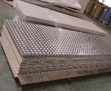 耐磨耐腐蚀5083铝合金花纹板，环保5082花纹铝板厂家
