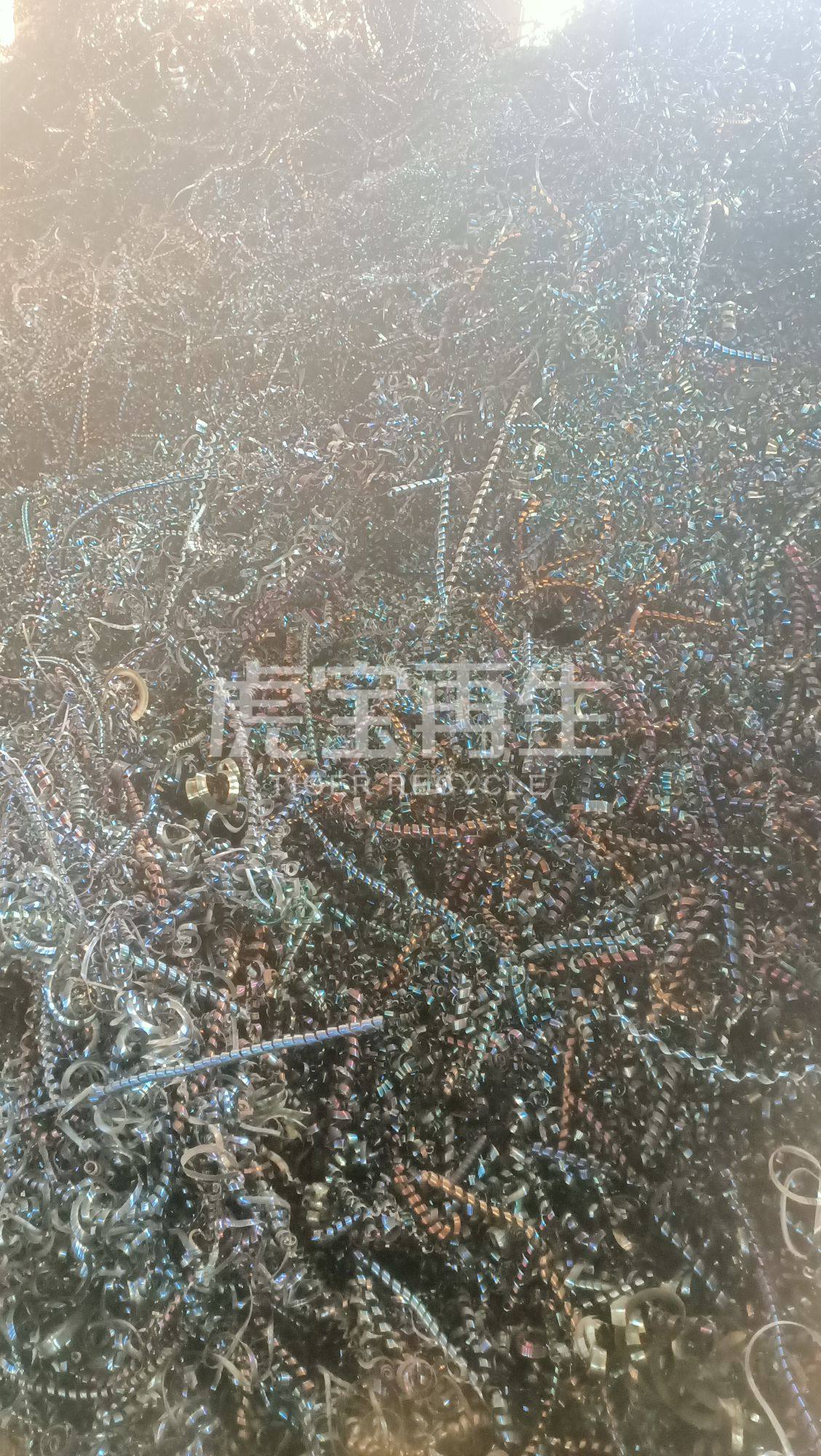 供应：42crmo钢刨花两车货