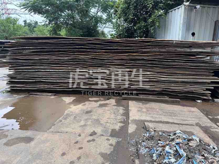 供应：铺路钢板垫路板