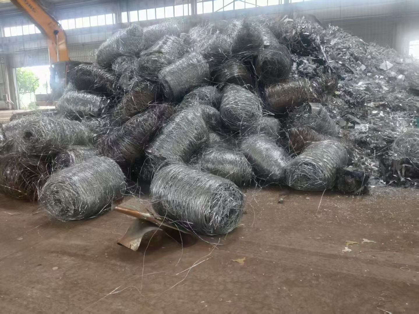 求购：废镀锌料、镀锌压块、彩图板、马口铁