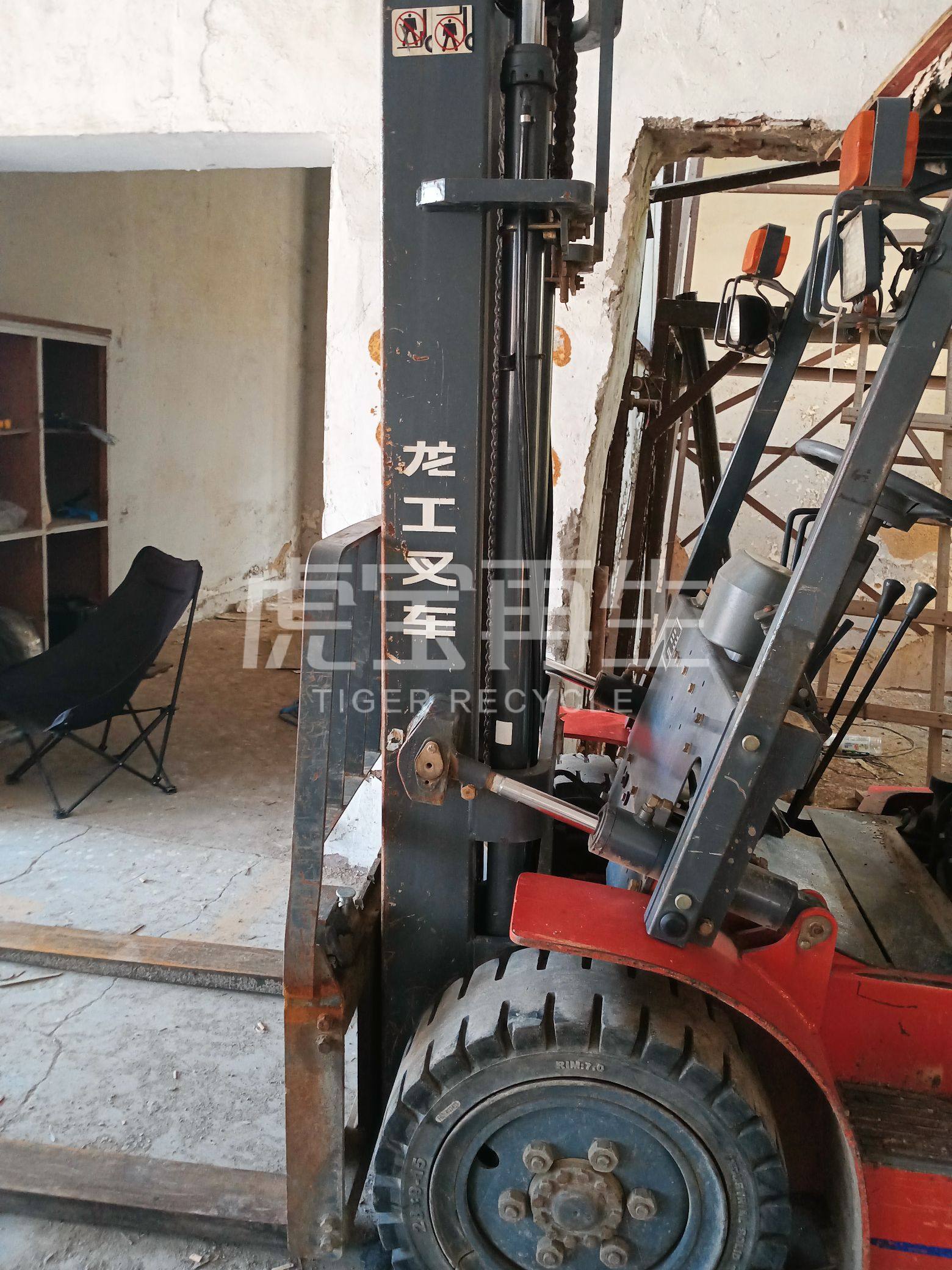 供应：龙工叉车