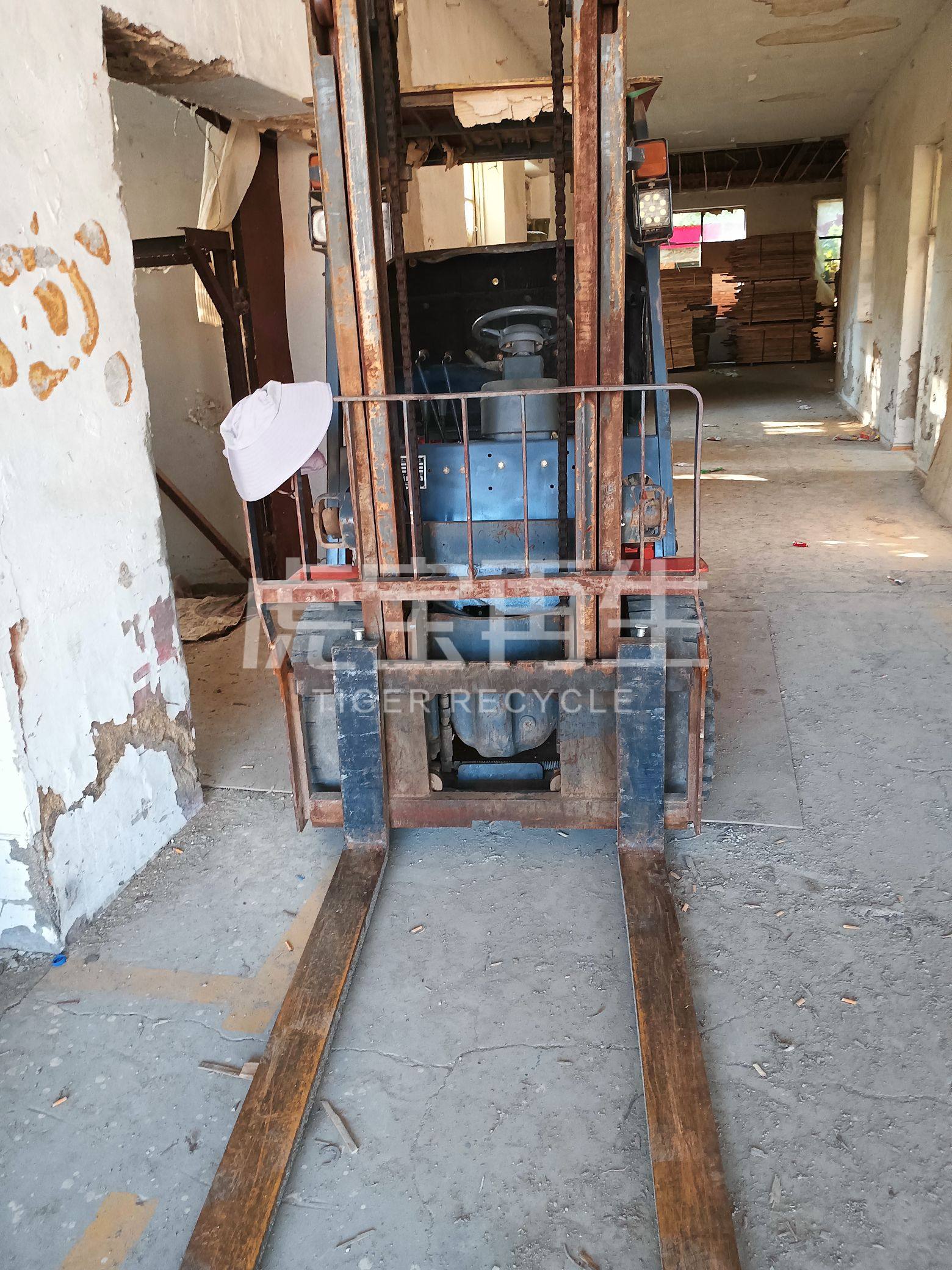 供应：龙工叉车