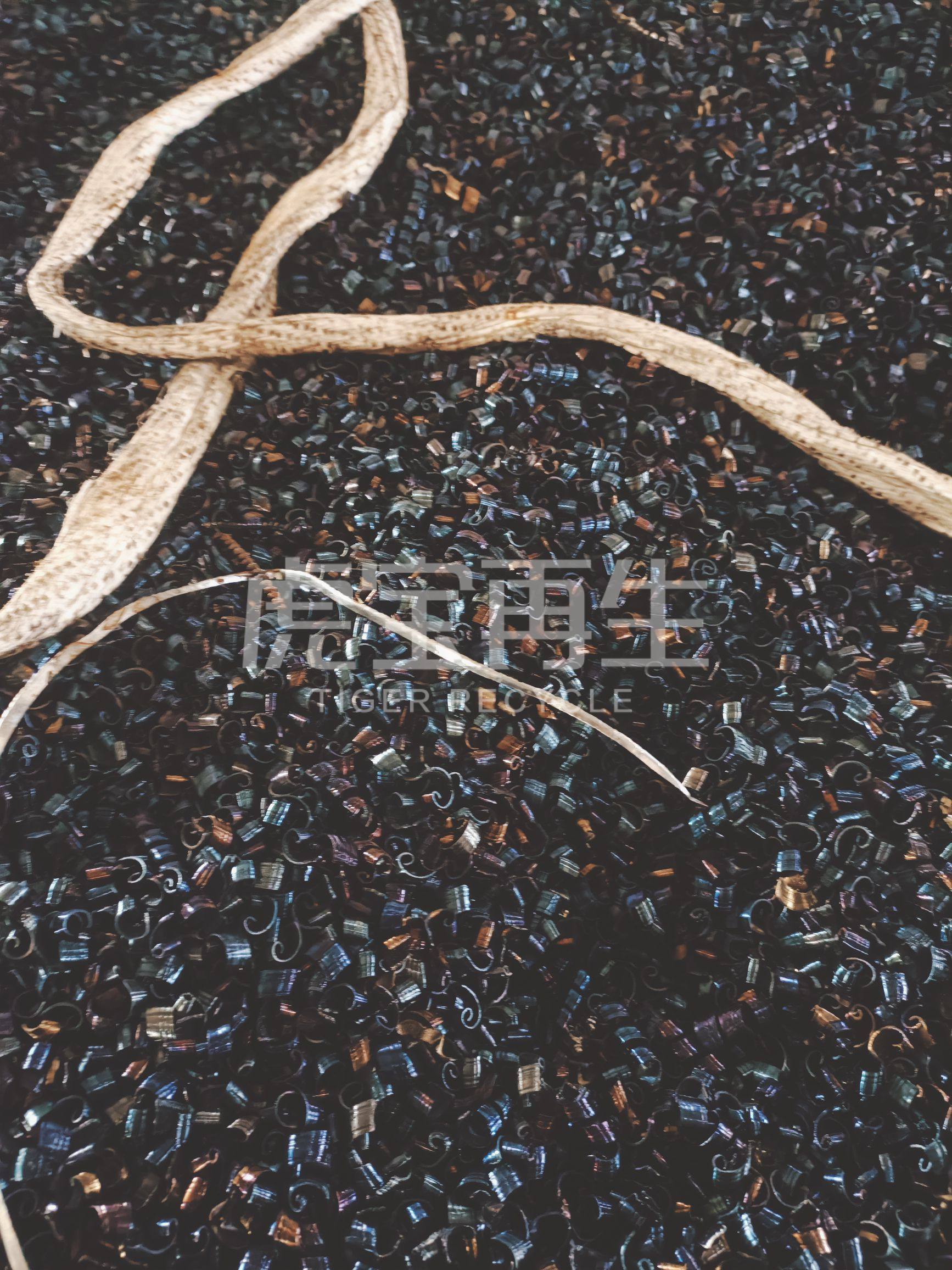 供应：45、42crmo镍二钢刨花