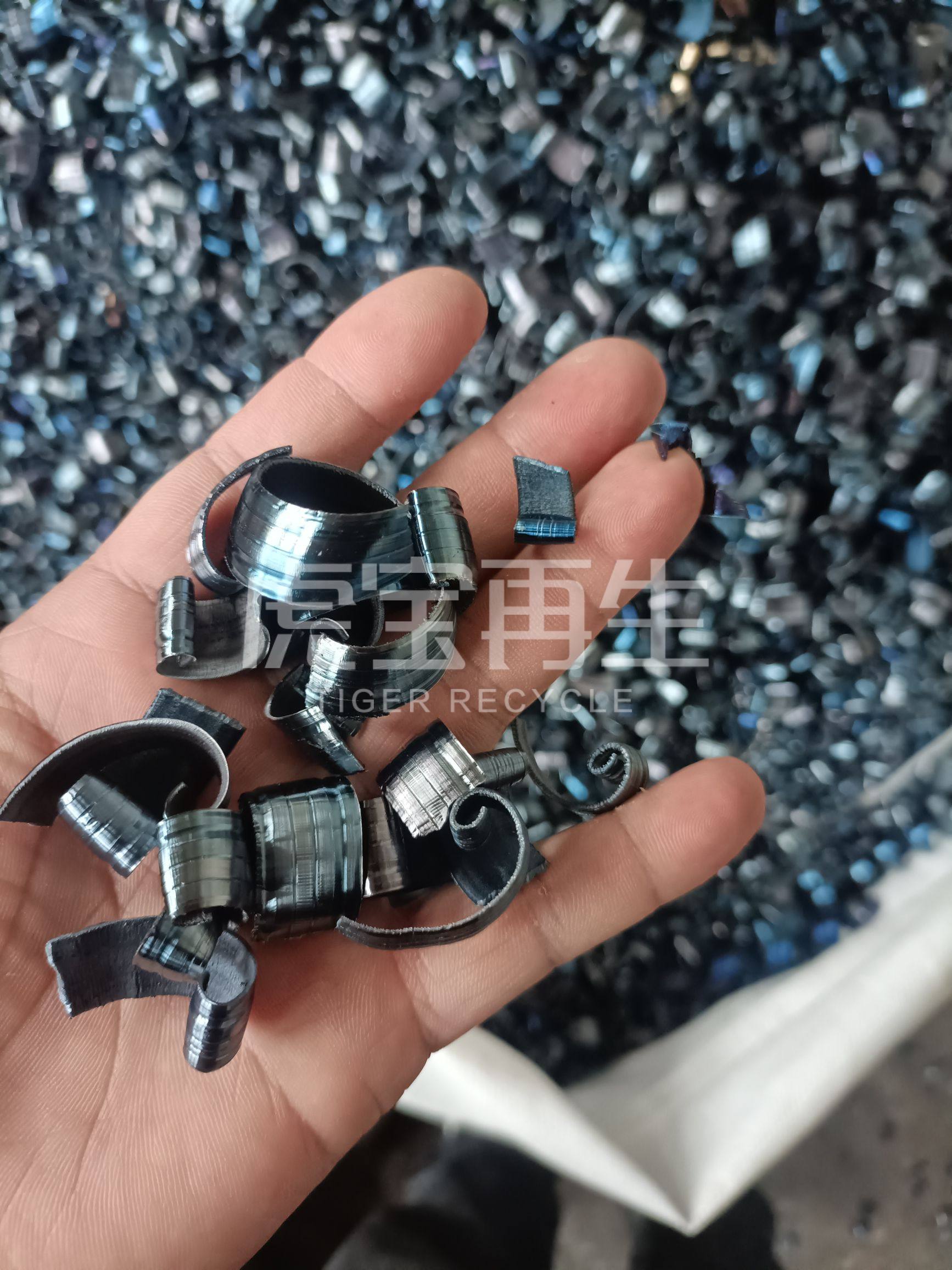 供应：45、42crmo镍二钢刨花