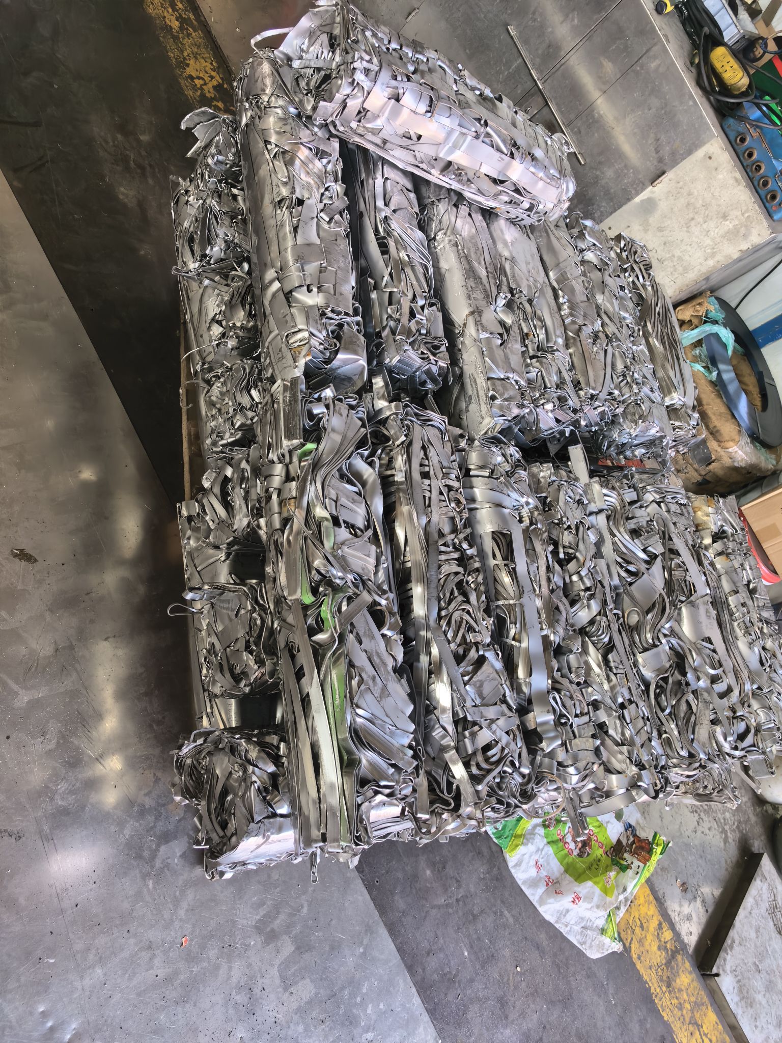 求购：444不锈钢精料