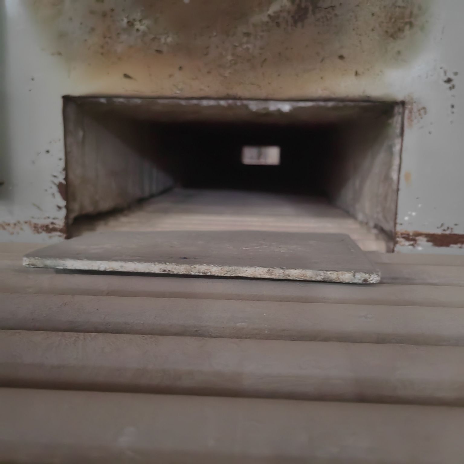 供应：实验用辊道窑（硅碳棒发热）