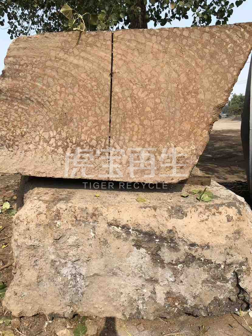 供应：生铁大块2000立方的高炉、锯口铁切割块