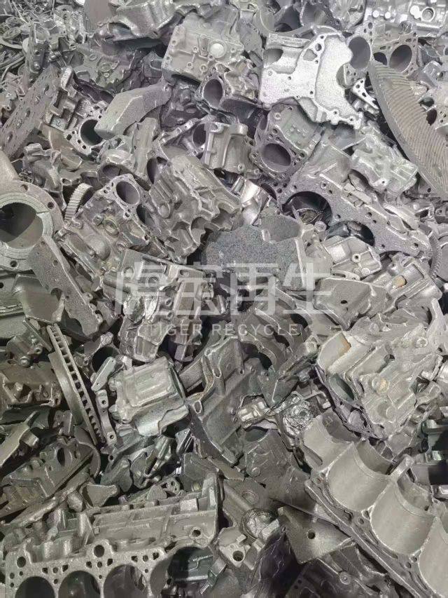 供应：废钢破碎料