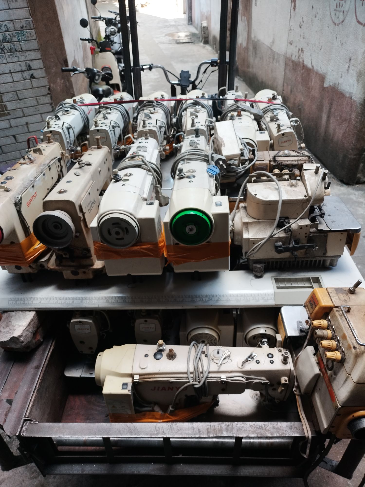 求购：工业缝纫机设备