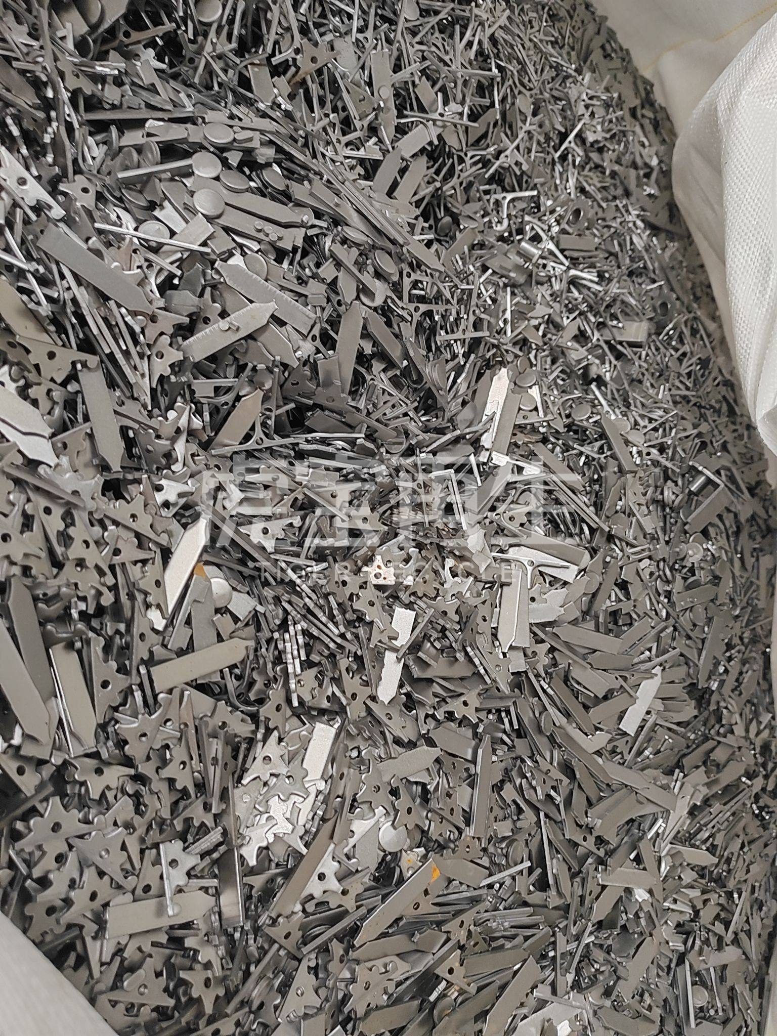 求购：冷热轧碎料