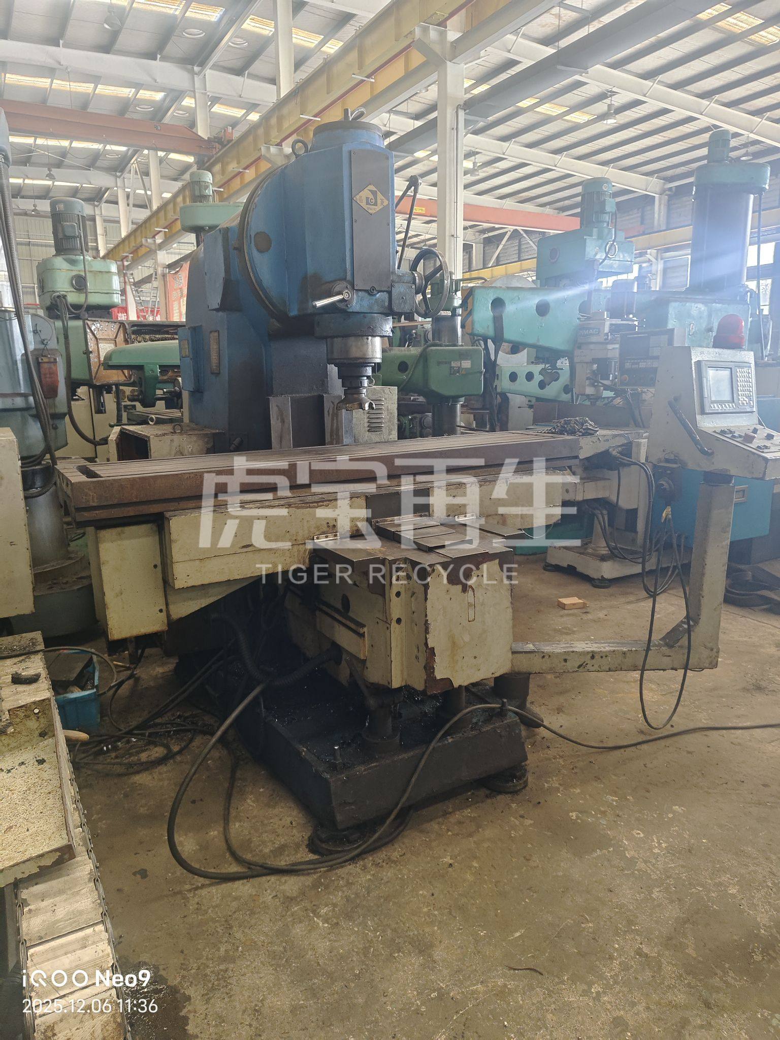 供应：二手数控铣床xk5042一台