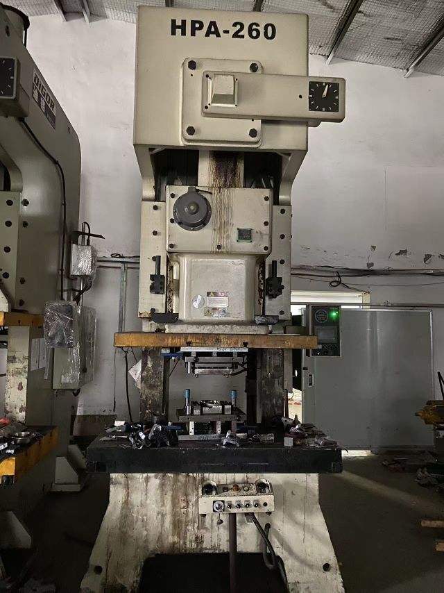 供应：冲床设备 