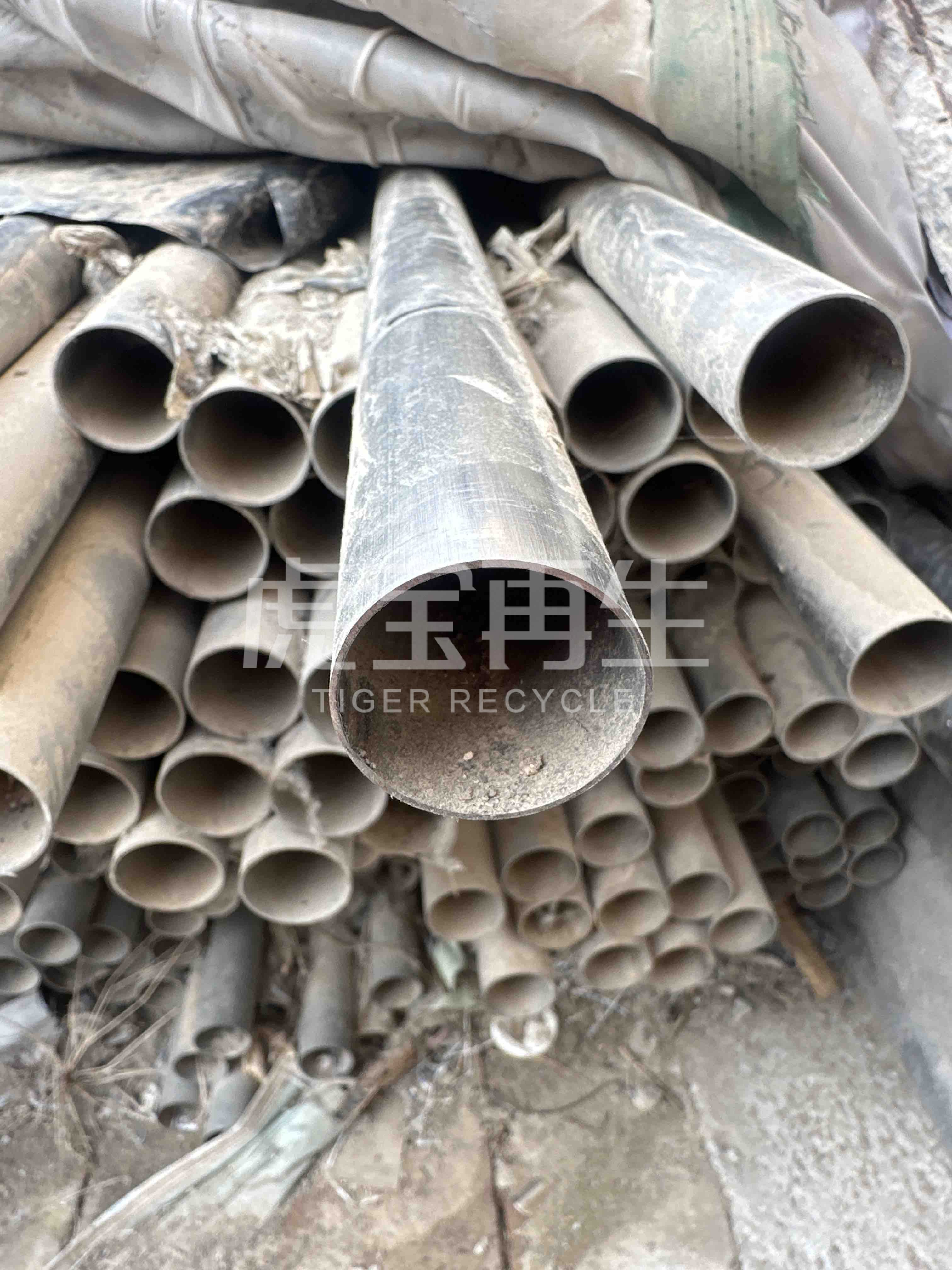 供应：201不锈钢32圆管