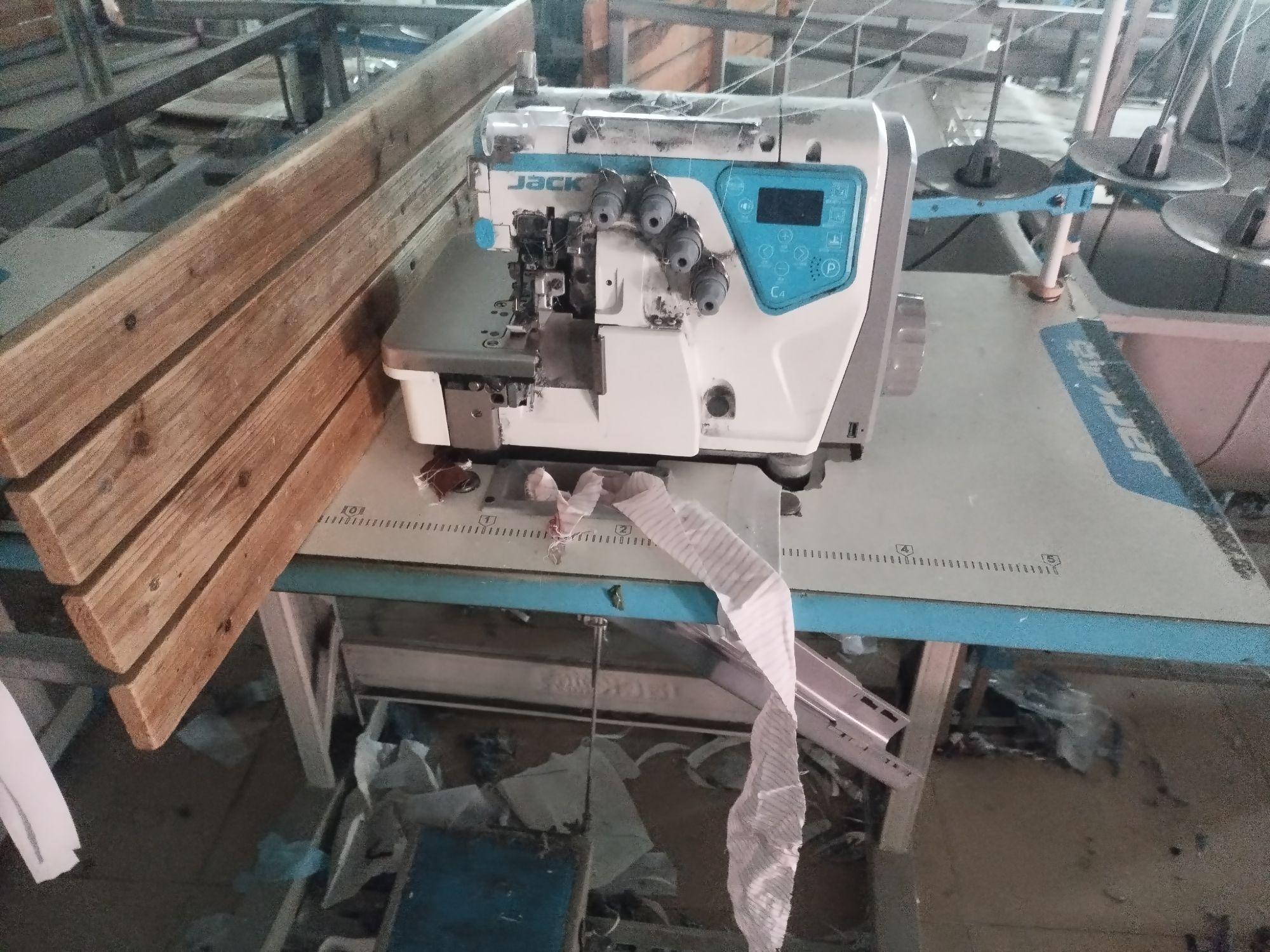 求购：二手工业缝纫机设备