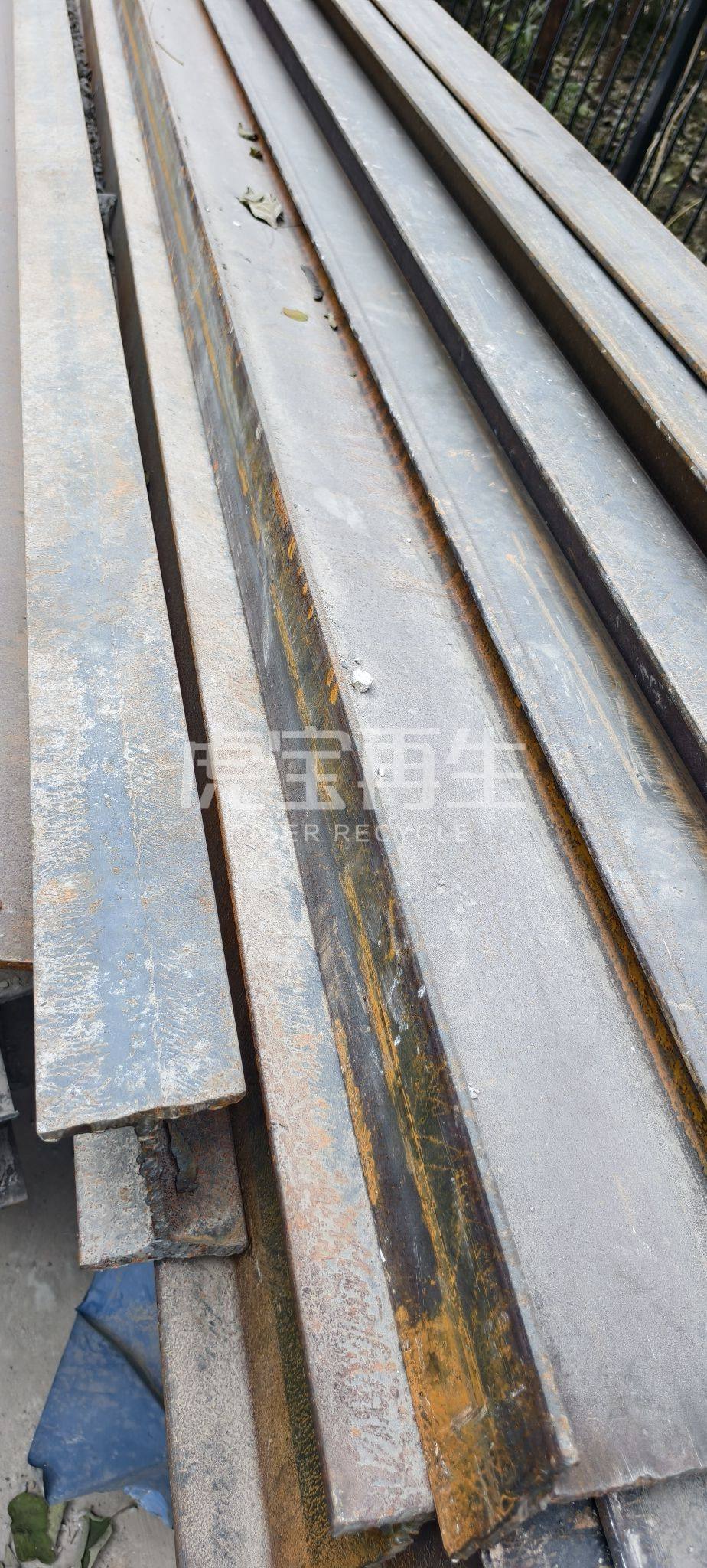 供应：废旧钢管、扣件、工字钢