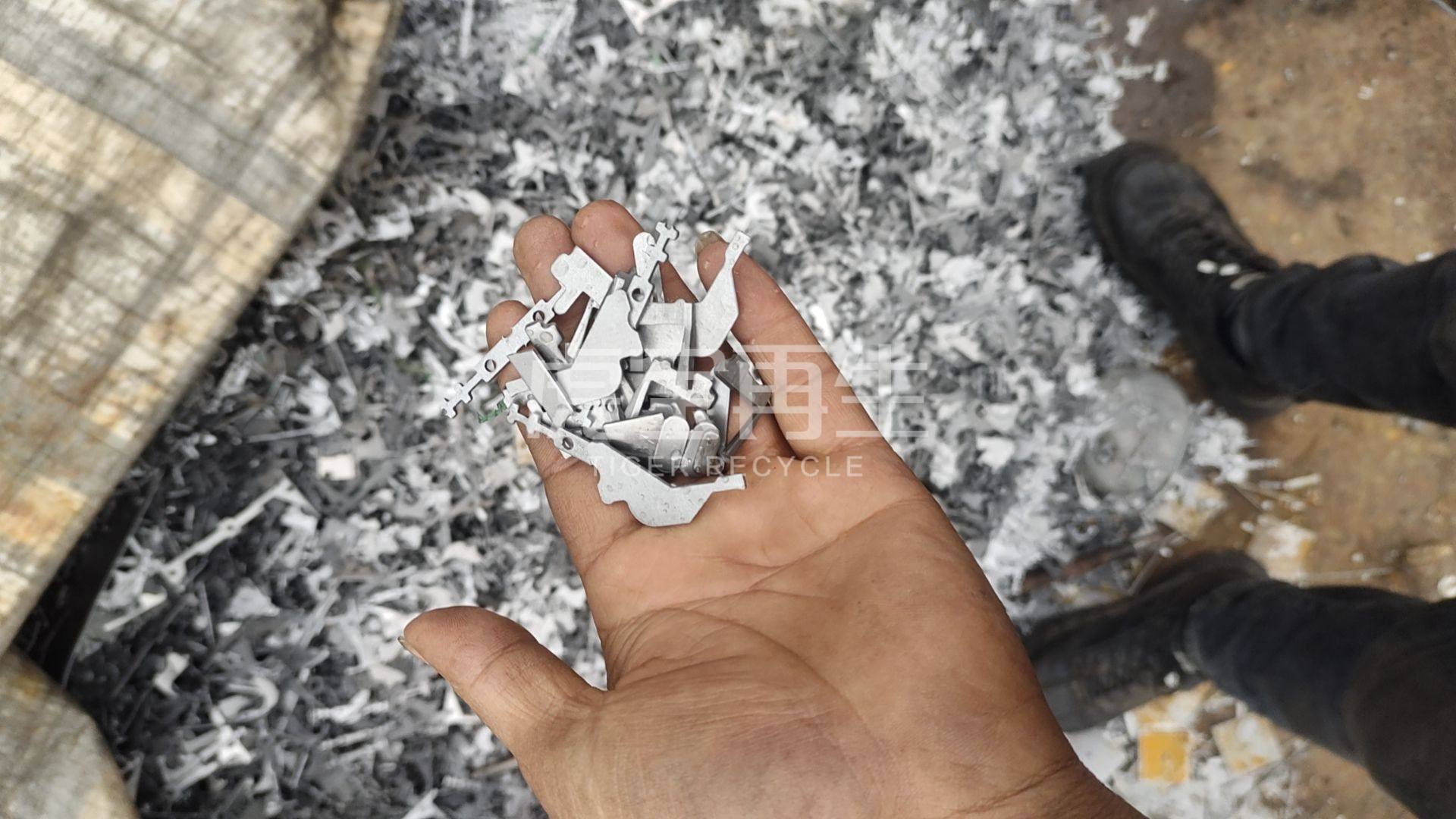 供应：冷轧冲片