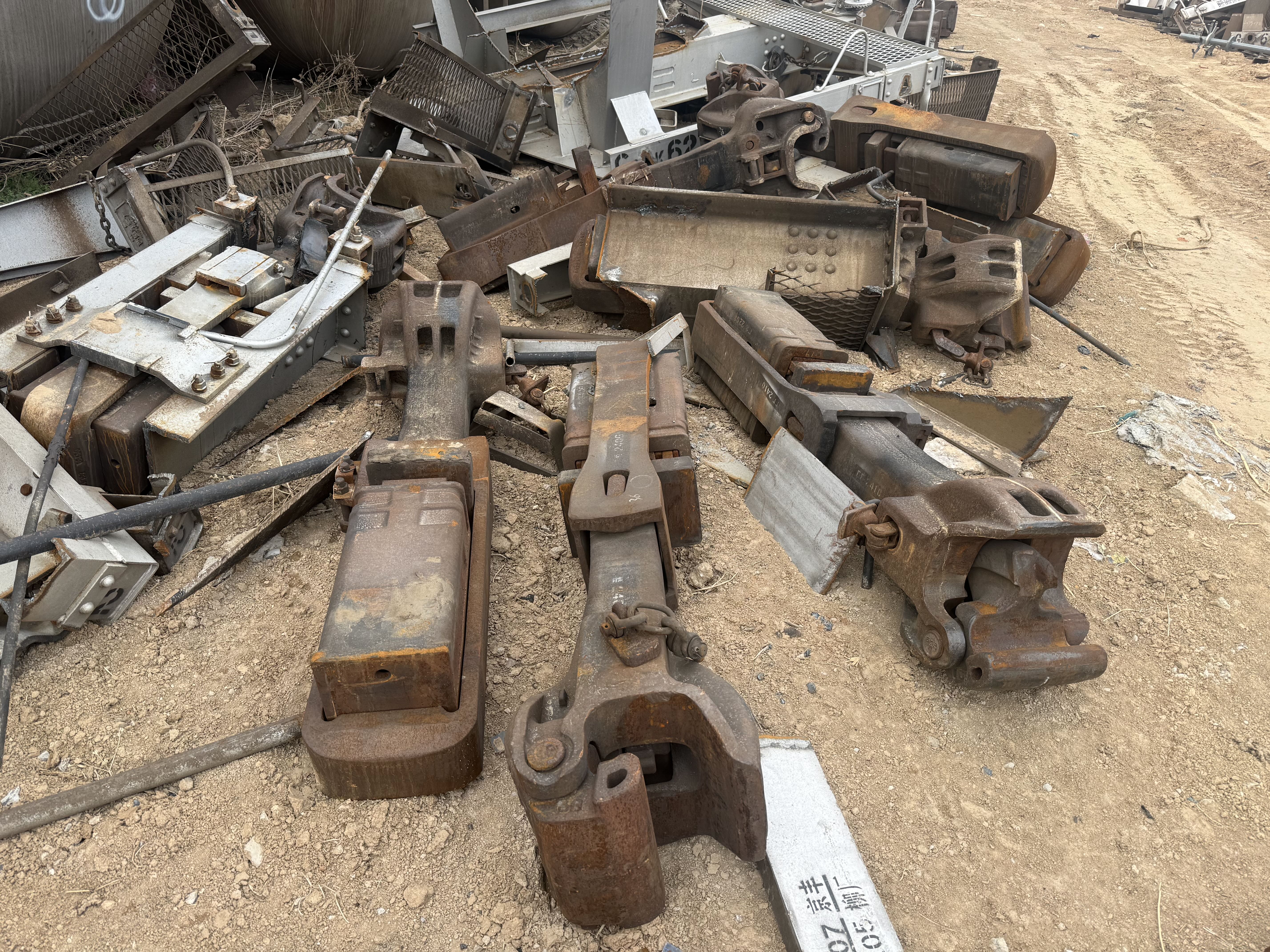 供应：火车轮、火车钩