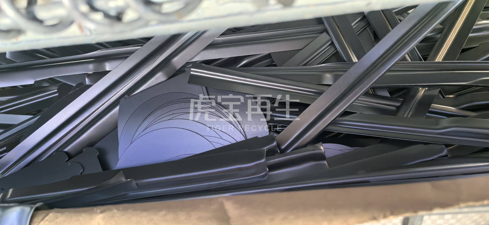 供应：大量镀锌边角料