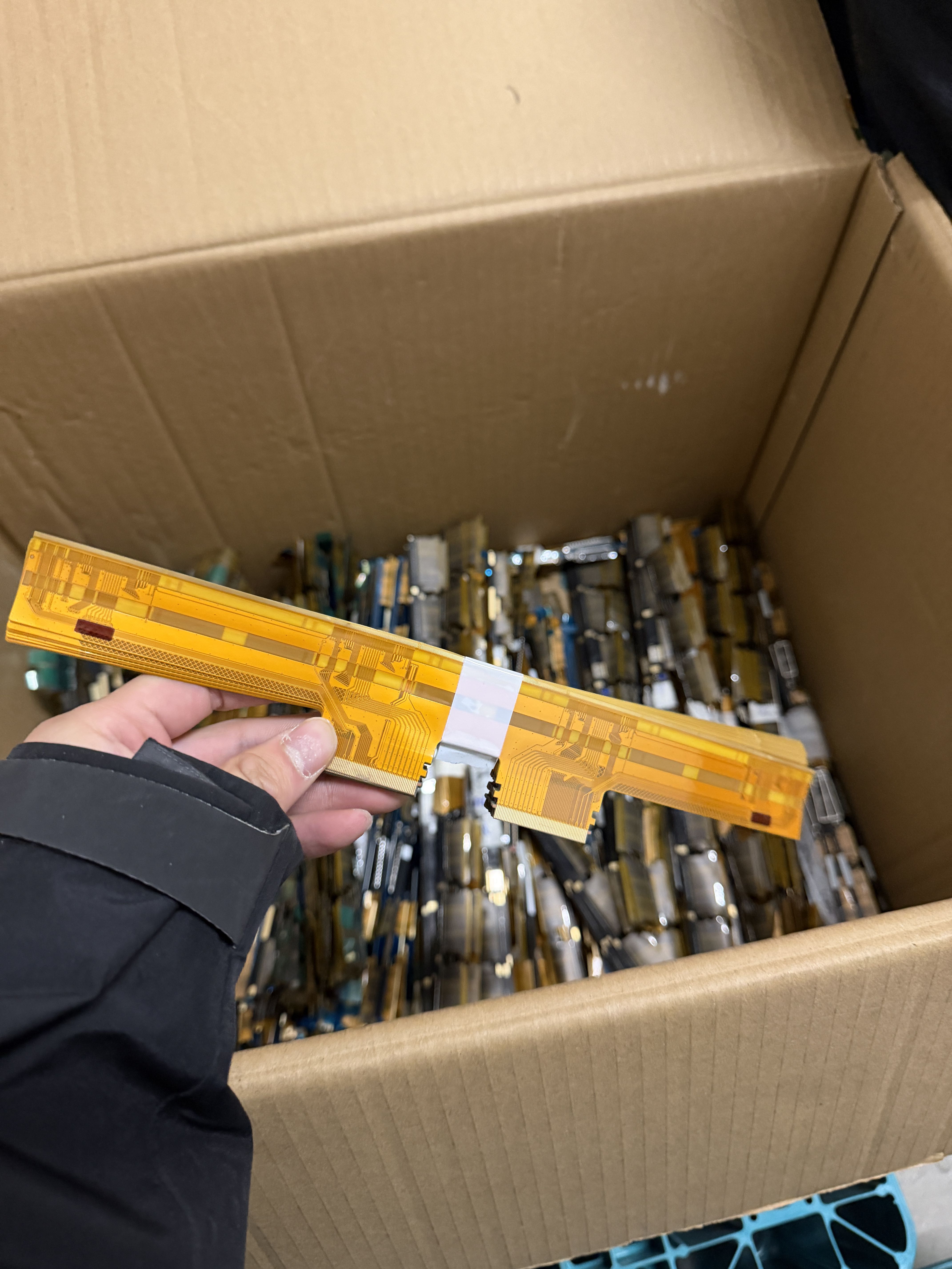 求购：iPad液晶屏材料小板、笔电材料TK板