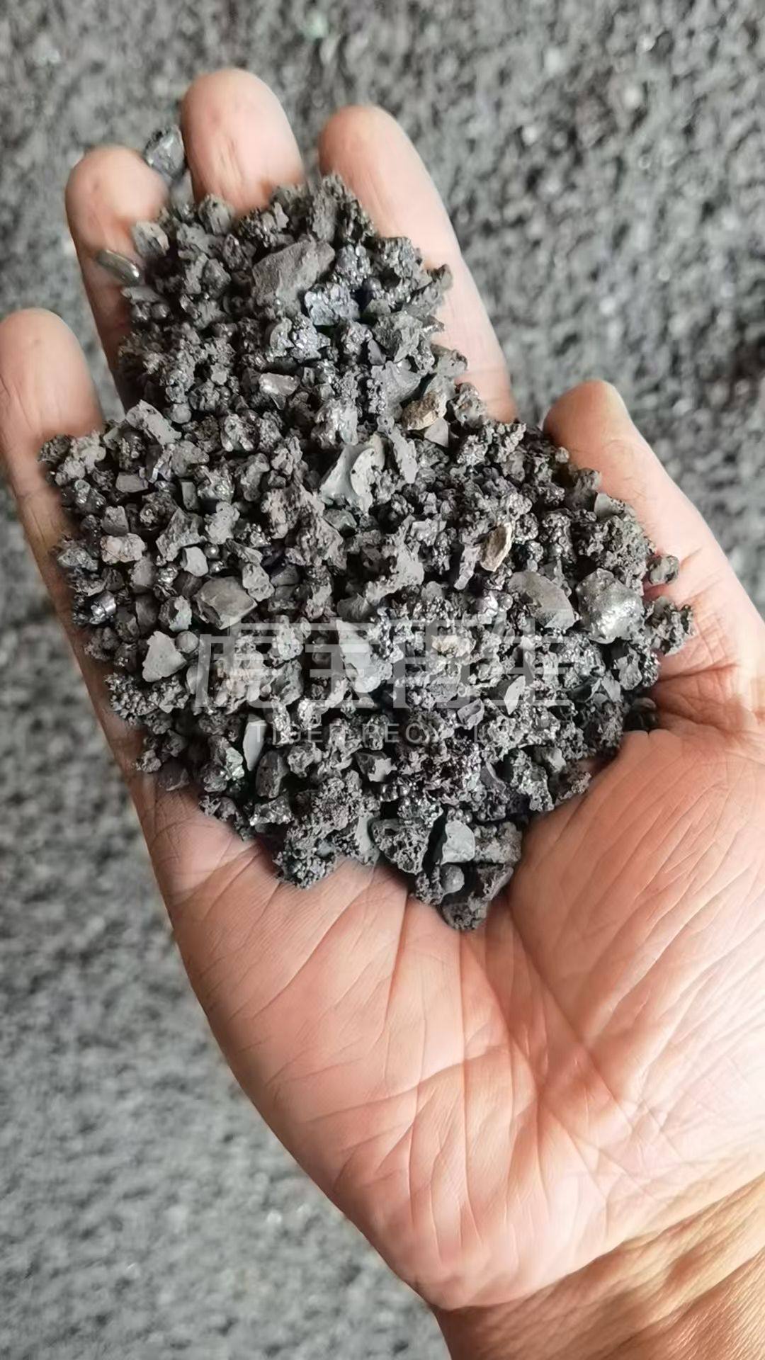 供应：废钢上磁料