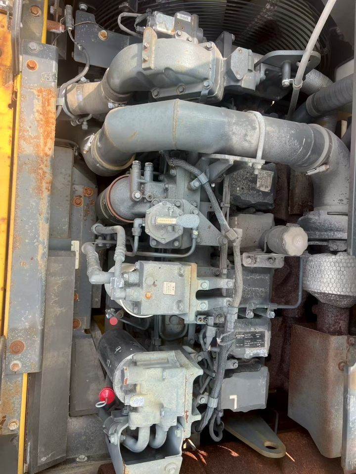 供应：小松450-8挖掘机