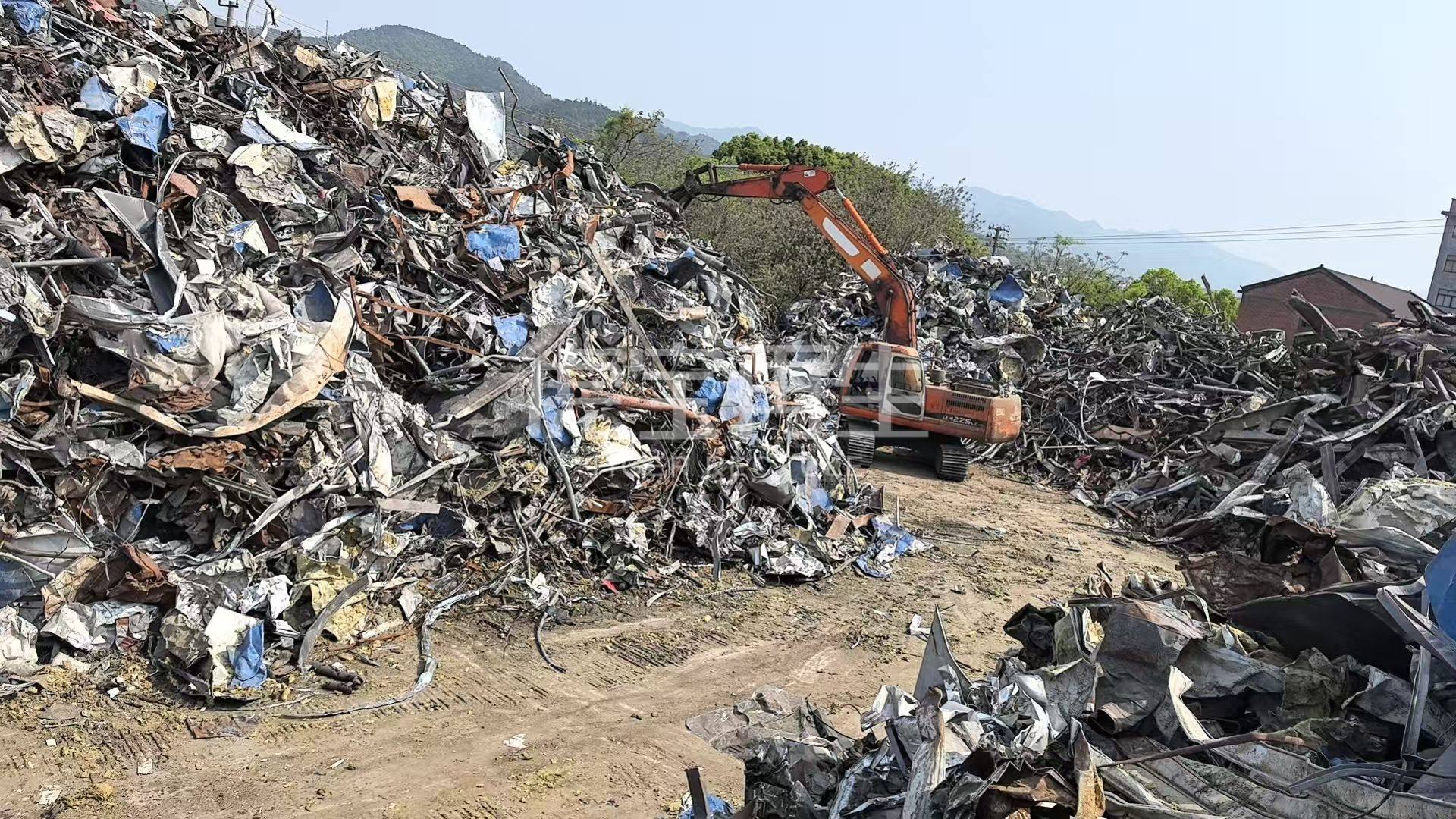 供应：彩钢瓦、剪切料、重废