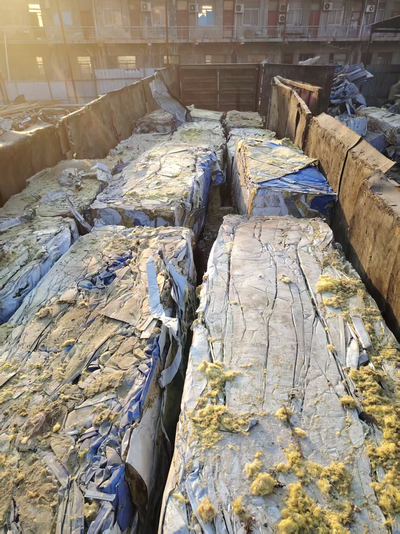 求购：岩棉压块