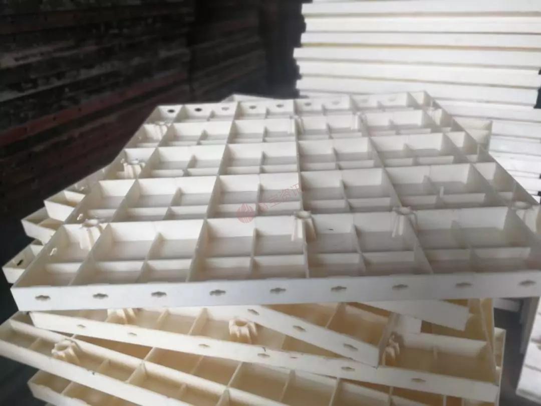 建筑业重点推广应用的10项新技术之一以来,我国的新型塑料模板的研究