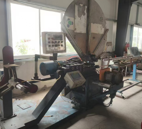 苏州地区工厂处理螺旋风管生产线