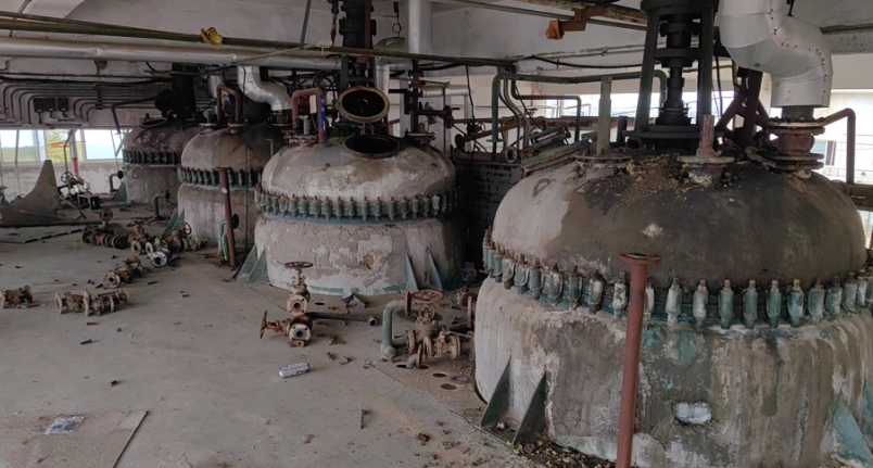 淮安地区工厂处理搪瓷反应釜、精馏釜、玻璃钢等一批