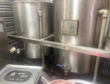 南宁地区处理300型榨油机、高压滤油机等全套设备