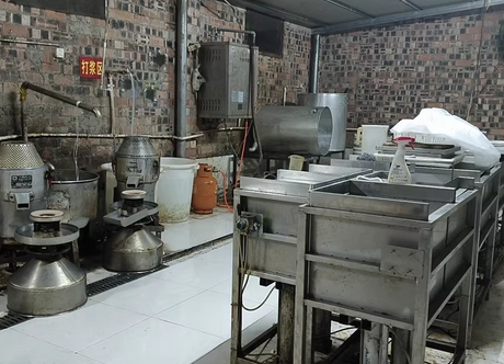 南宁地区处理300型榨油机、高压滤油机等全套设备