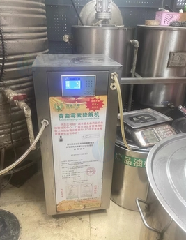 南宁地区处理300型榨油机、高压滤油机等全套设备