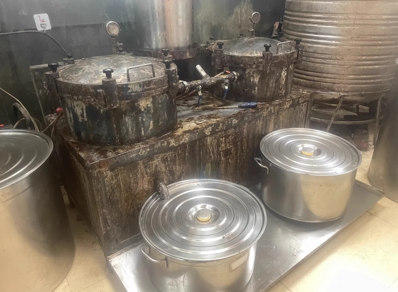 南宁地区处理300型榨油机、高压滤油机等全套设备