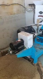 荆州地区处理膨化颗粒饲料机、搅拌机