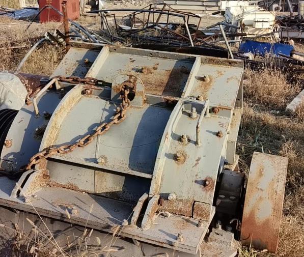 淮安地区工厂处理破碎机+振筛一套