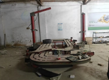 菏泽地区修理厂不干了处理大梁校正仪 烤漆房