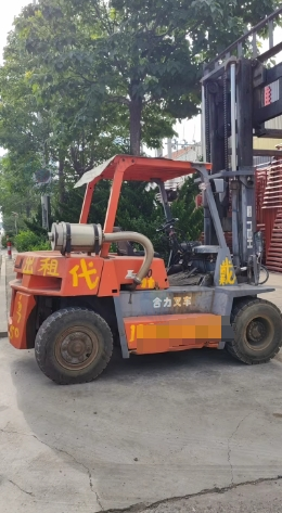 潍坊地区处理08年大5吨叉车