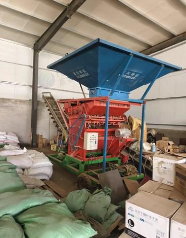 石家庄地区个人处理两台玉米剥皮机