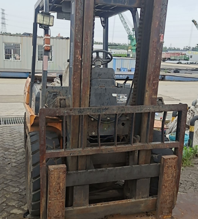 盐城地区处理4.5T玻璃叉车