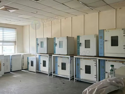 武汉地区处理19台鼓风式恒温干燥箱