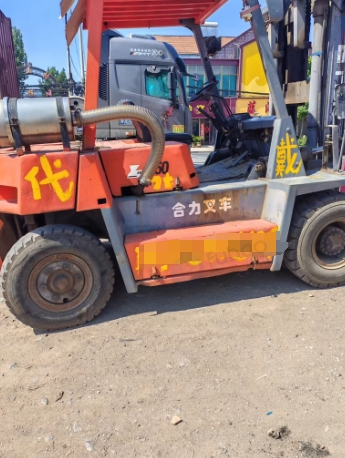 潍坊地区处理08年大5吨叉车