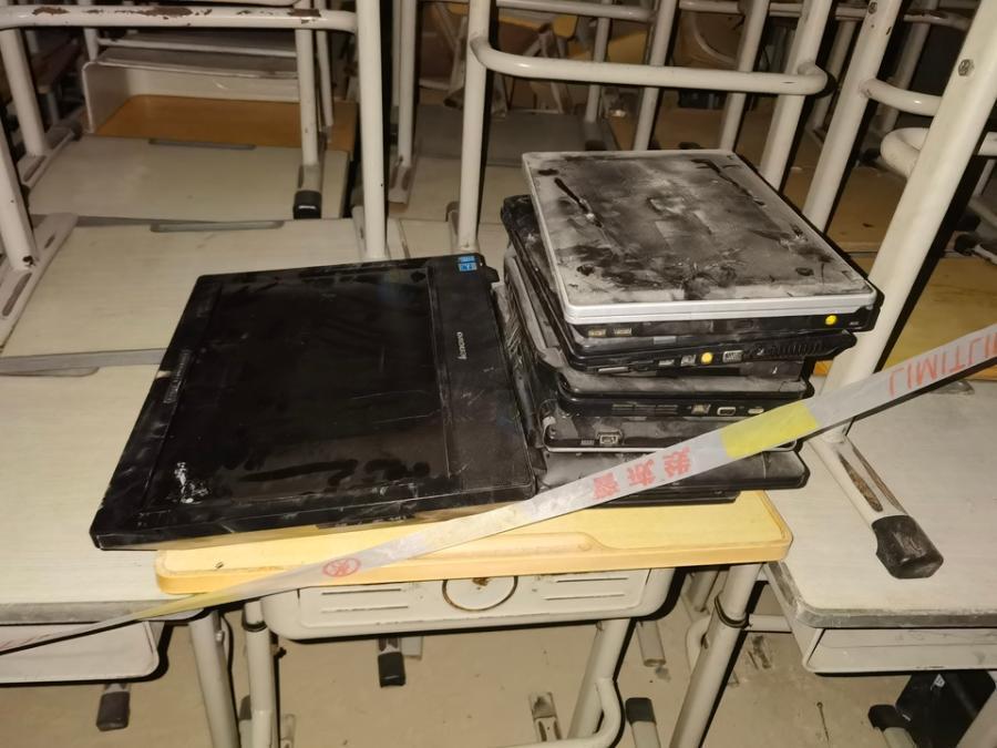 8月3日长春学校一批报废笔记本、台式机、学生桌椅等物资网络拍卖公告