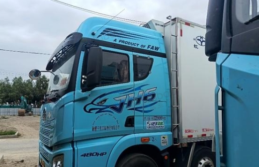 南充地区处理9.6米冷藏车