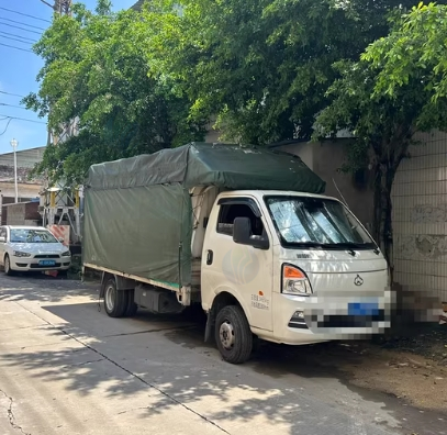 佛山地区个人处理长安跨越者三米七五高栏货车