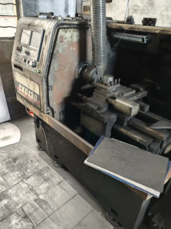 常州地区工厂处理瑞远6130数控车床4台