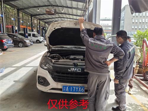 8月21日重庆江北渝A17YX6(江铃牌JX1034TS6 2.5L)轻型多用途货车转让公告