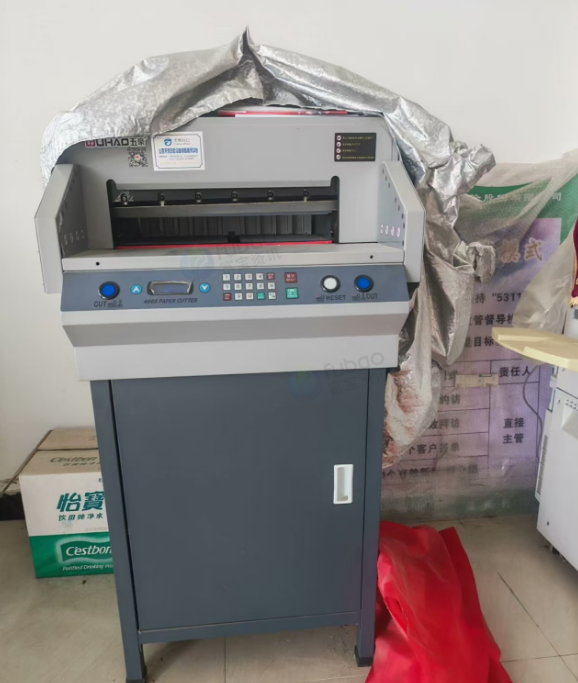 太原地区店铺关闭处理切纸机、胶装机